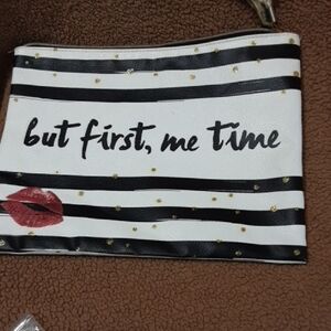 🎈🎈🎈5 For$25🎈🎈🎈Source Unknown Black and White Striped Pouch